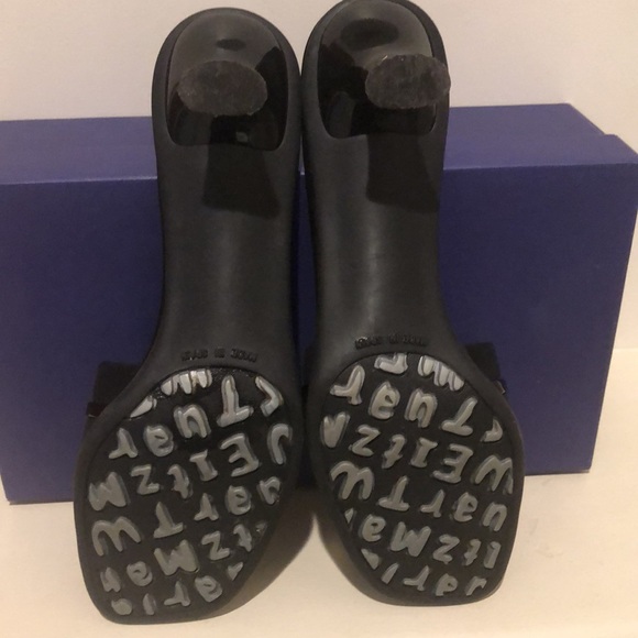 Stuart Weitzman Little Black Slide Size 9B - Picture 5 of 7